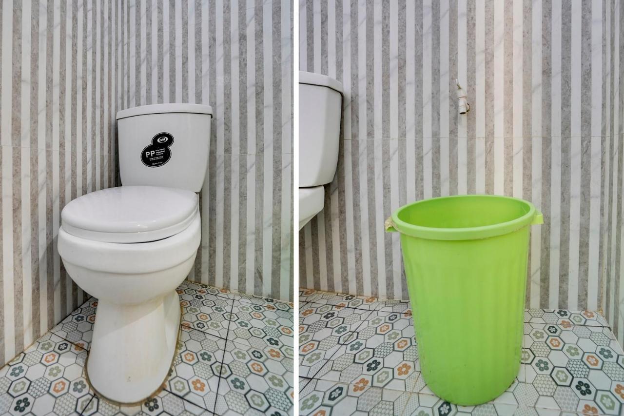 Spot On 91745 Rumah Kost Gresik Syariah Buitenkant foto
